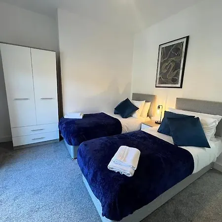 Perfect For Contractors, Businesses, Sleeps 6, Stylish Home, Free Parking, Long Term Disc Apartamento *