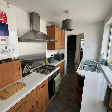 公寓 Perfect For Contractors, Businesses, Sleeps 6, Stylish Home, Free Parking, Long Term Disc