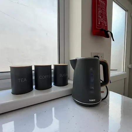 Perfect For Contractors, Businesses, Sleeps 6, Stylish Home, Free Parking, Long Term Disc Brotton